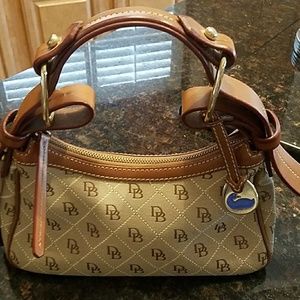 Dooney & Bourke purse